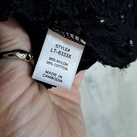 ZENANA Black Lace Bralette cropped Top in Black - Picture 3 of 9